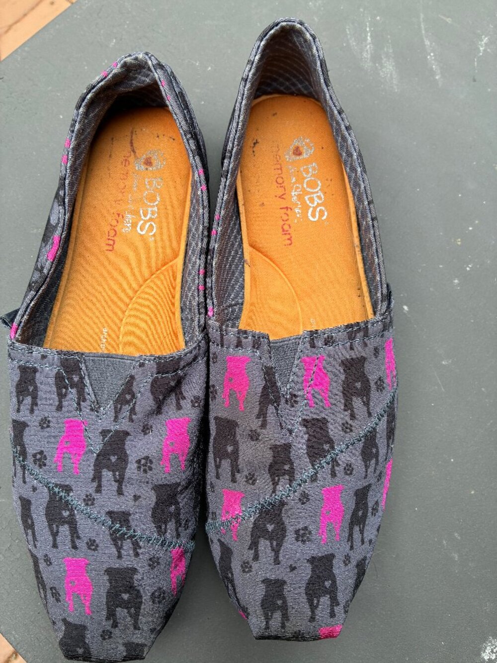 Bobs for Dogs Gentle Giants Pit‎ Bull Gray Pink Dog Flats Loafers  Size  9